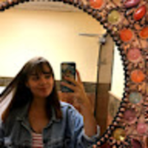 Meet your Posher, Kirsten - Picture 1 of 1